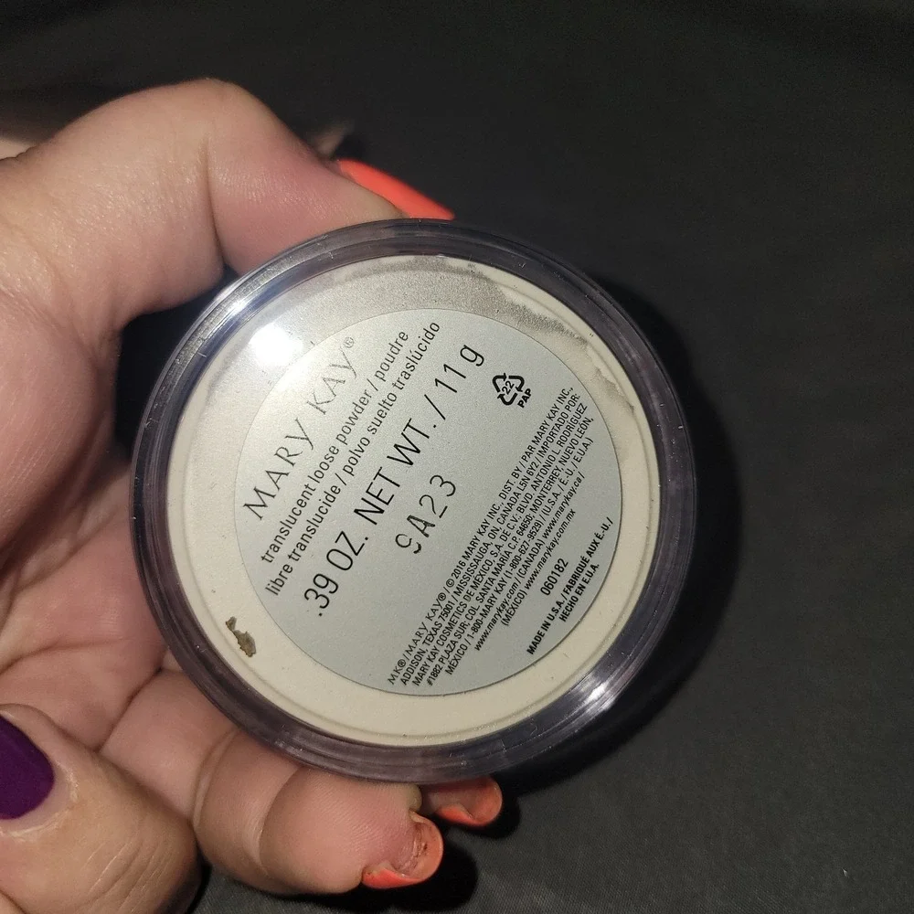 Mary Kay Translucent Loose Powder Full Size / New with Box